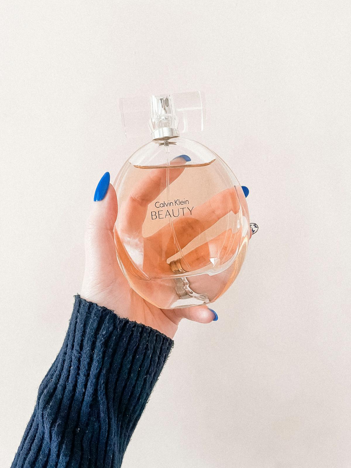 Como Identificar Perfume Original: Guia Completo Para Não Cair Em Golpe Em 2026 — Review Completa